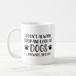 Caneca De Café Pare De Olhar Para Os Cães