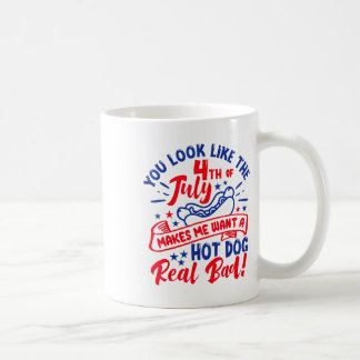 Caneca De Café Parece Que 4 De Julho Me Faz Querer Um Cachorro Qu