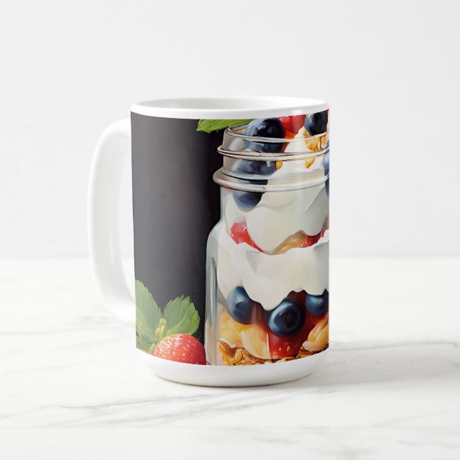 Caneca De Café Parfait de Frutas Vermelhas em Pote de Vidro (Frente Esquerda)