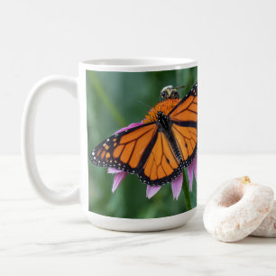 Caneca De Café Partilhar Uma Refeição