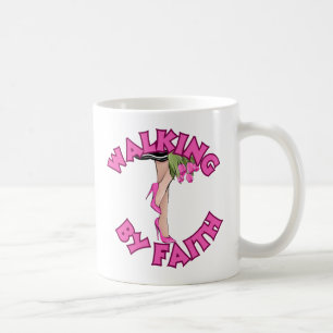 Caneca De Café Passeando por Fé - citação cristã inspiradora