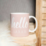 Caneca De Café Pastel Mínimo Moderno, Rosa Alô E Seu Nome<br><div class="desc">Pastel Mínimo Moderno,  Rosa Alô E Seu Nome</div>