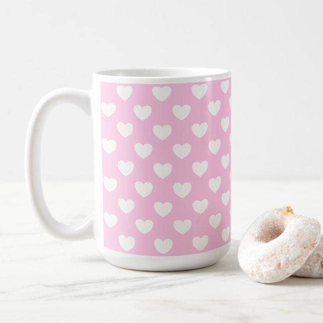 Caneca De Café Pastel Rosa E Corações Brancos (Com Donut)