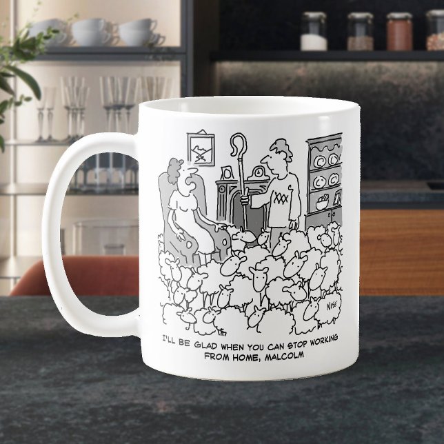 Caneca De Café Pastor trabalhando de casa com sua ovelha (Criador carregado)