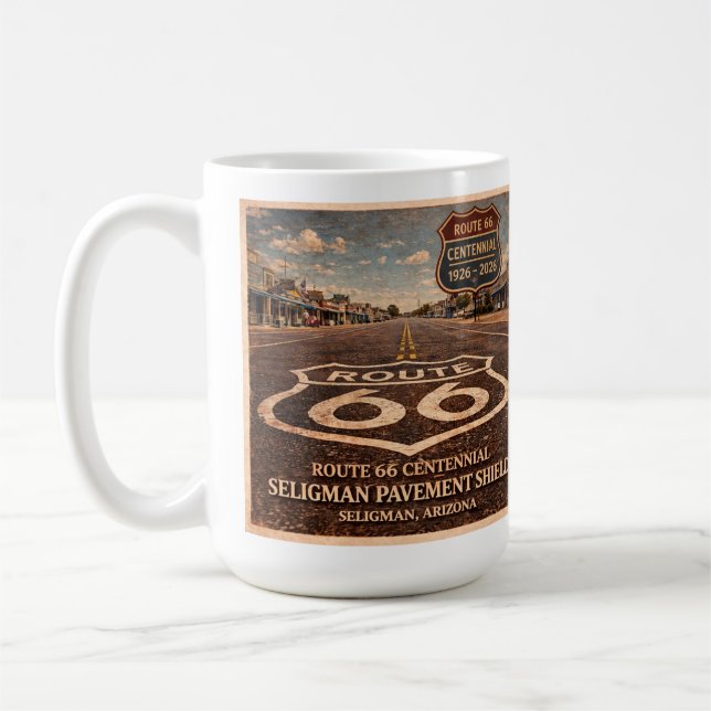 Caneca De Café Pavimento do Centenário da Rota 66 em Seligman pel (Esquerda)