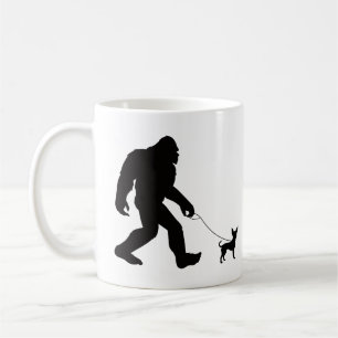 Caneca De Café Pé Grande Caminhando Chihuahua