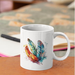Caneca De Café Penas Espirituosas: Arte Por Aquarela Vibrante