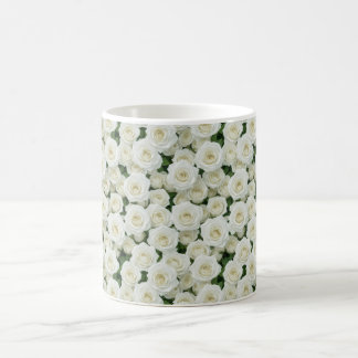Caneca De Café Pequenas Rosas Brancas