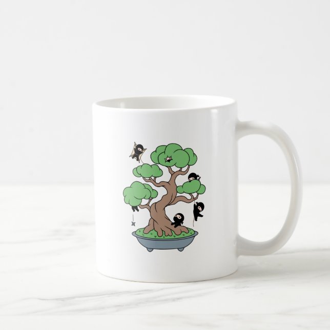Caneca De Café Pequenos Ninjas em Bonsai Tree (Direita)