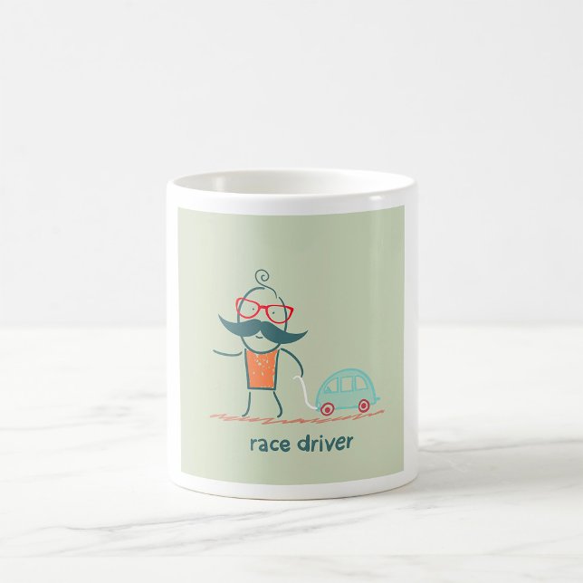 Caneca De Café Personagem de Bigode de Piloto de Corrida Engraçad (Criador carregado)