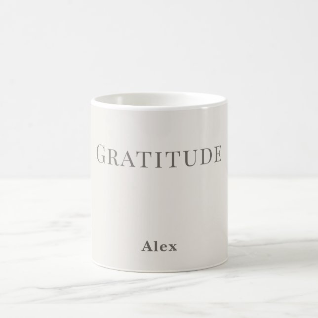Caneca De Café Personalised Gratitude – Minimal Typography Design (Centro)