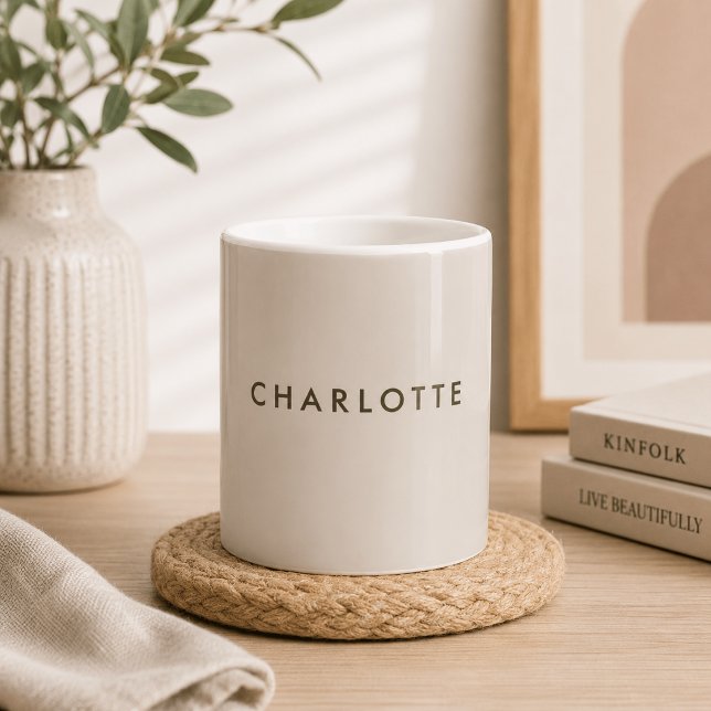 Caneca de Café Personalizada Bege Moderna (Criador carregado)