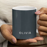 Caneca De Café Personalizado Xarope Azul de Carvão Personalizado<br><div class="desc">Aproveite suas bebidas favoritas em estilo com esta caneca personalizada azul-carvão personalizada. A cor azul-carvão elegante oferece um toque moderno e sofisticado à sua cozinha ou escritório. Feito de cerâmica de alta qualidade, esta caneca é perfeita para o café da manhã, chá ou chocolate quente. A alça durável e confortável...</div>