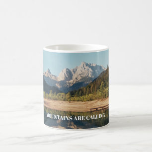 Caneca De Café Personalizar Montanhas está chamando texto