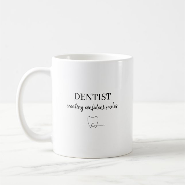 Caneca De Café Personalized Dentist Creating Confident Smiles  (Esquerda)