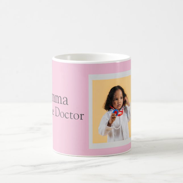 Caneca De Café Personalized Future Doctor Kids with Name & Photo (Centro)