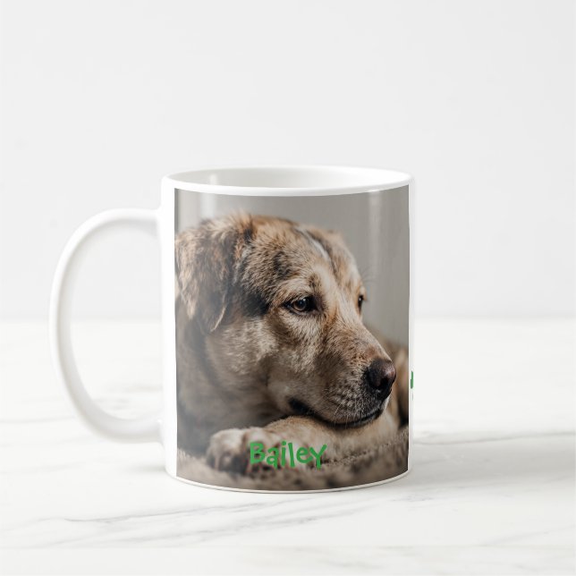 Caneca De Café Personalized Lucky Dog Mom Photo Mug (Esquerda)
