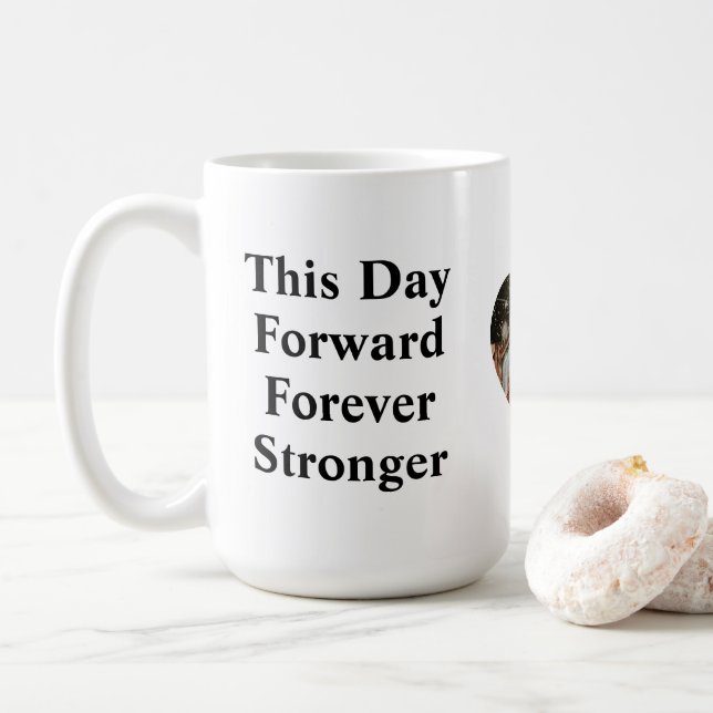 Caneca De Café Personalized Wedding Quote Mug – "Forever Stronger (Com Donut)
