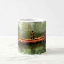 Pesca a partir de uma canoa (Pescadores num barco 