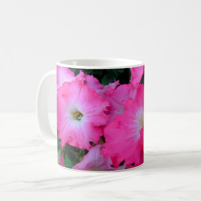 Caneca De Café Petunias cor-de-rosa (Frente Esquerda)