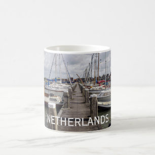 Caneca De Café Pier com barcos e iates em Marken Países Baixos