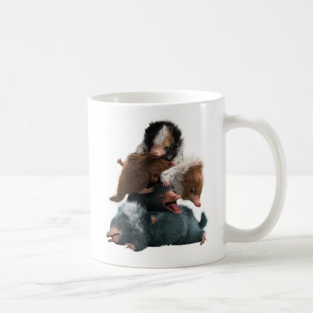 Caneca De Café Pilha Baby NIFFLER™ (Direita)
