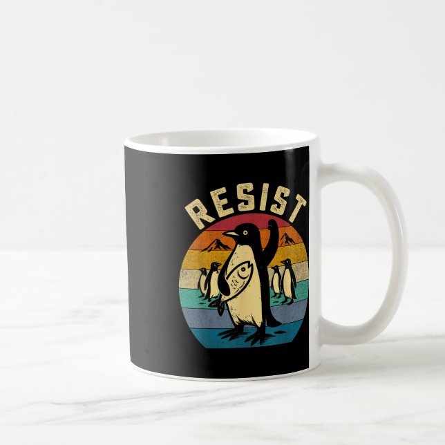 Caneca De Café Pinguim Engraçado Resiste Pinguins em Protesto Con (Direita)