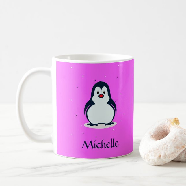 Caneca De Café Pinguim fofo de nome personalizado a rosa (Com Donut)