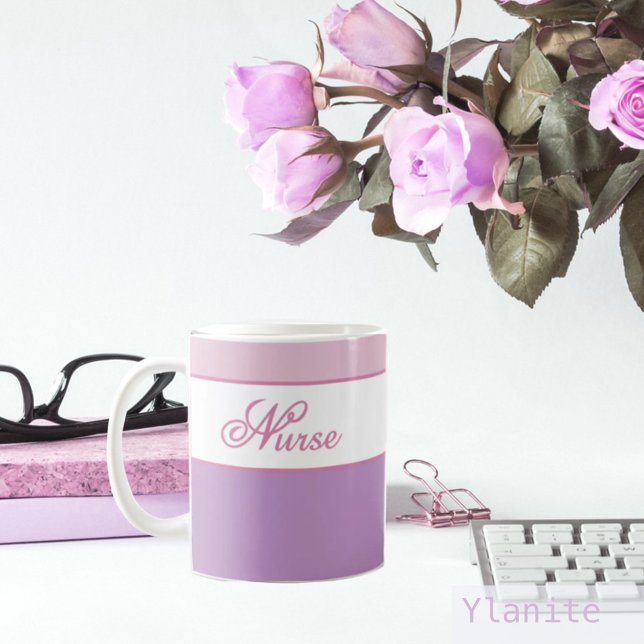 Caneca De Café Pink and purple nurse (Criador carregado)
