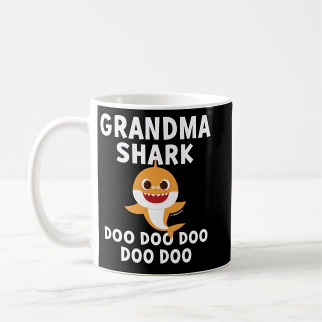 Caneca De Café Pinkfong Grandma Shark Official Sweat (Esquerda)