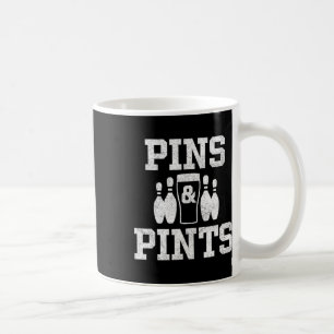 Caneca De Café Pinos E Pinos Engraçados De Bebendo De Boliche