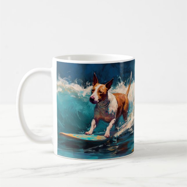 Caneca De Café Pintura de Surf na Praia de Bull Terrier (Esquerda)