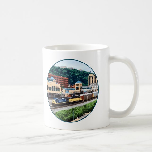 Caneca De Café Pittsburgh PA - Comboio Pelos Quadrados Da Estação (Direita)