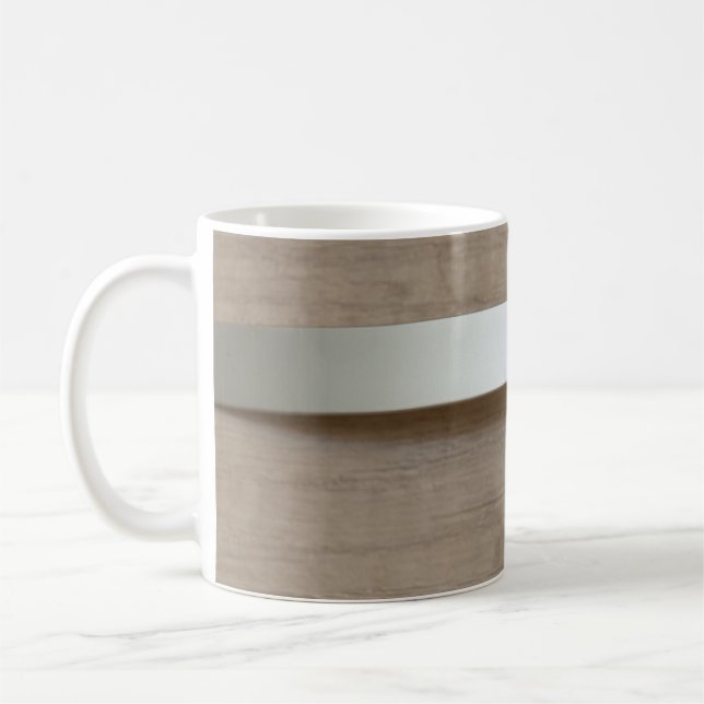 Caneca De Café Placa metálica curvada com superfície de madeira a (Esquerda)