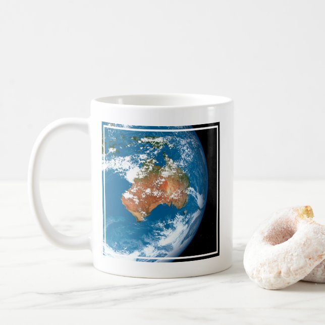 Caneca De Café Planeta Terra Mostrando Nuvens Sobre A Austrália. (Com Donut)