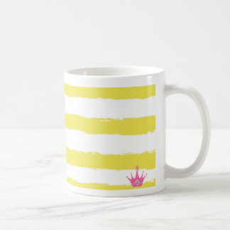 Caneca De Café Playful yellow striped mug with a pink crown 
