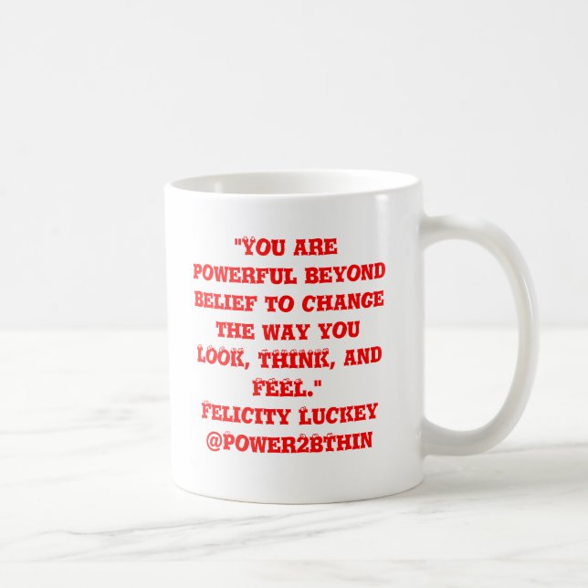 Caneca De Café Poderoso além da opinião (Direita)