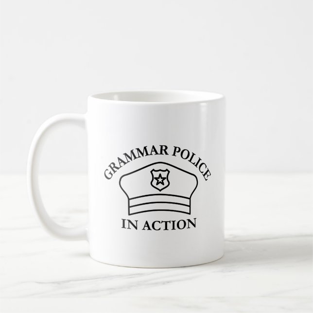 Caneca De Café Polícia Gramatical Em Ação | Engraçado professor d (Esquerda)