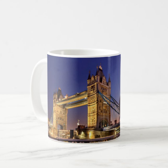 Caneca De Café Ponte Torre na Noite Mug (Frente Esquerda)