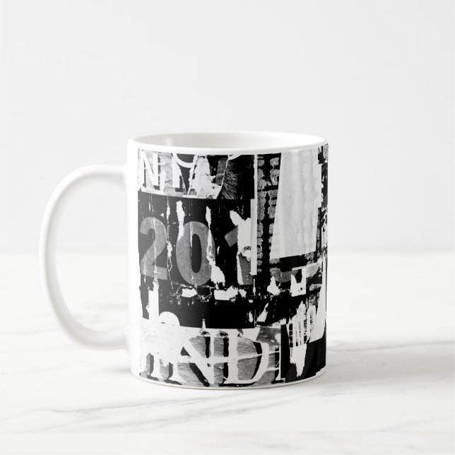 Caneca De Café Posters de propaganda de rua torn (Esquerda)