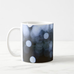 Caneca De Café Prata, fundo branco da noite.