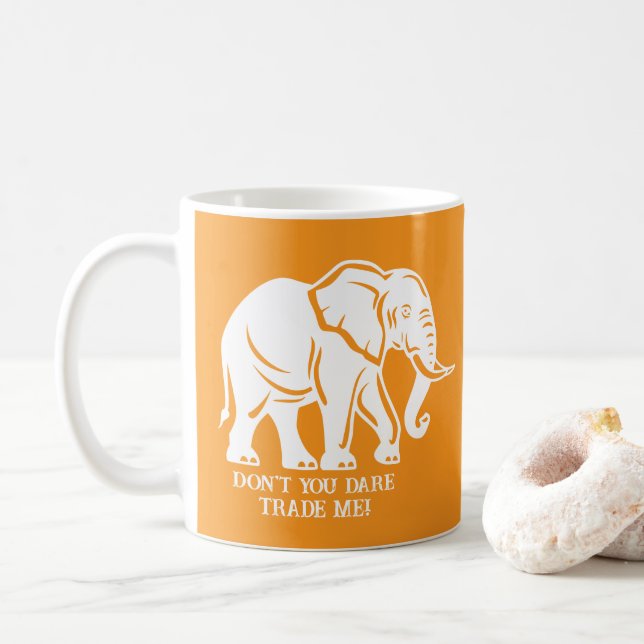 Caneca De Café Presente Brincadeira Elefante Branco (Com Donut)