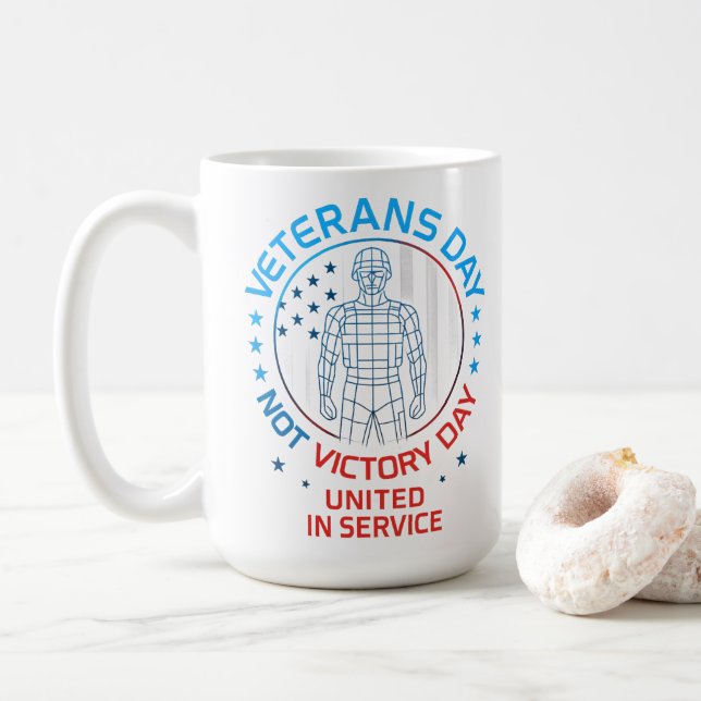 Caneca De Café Presente de Design de Insígnia de Orgulho de Servi (Com Donut)