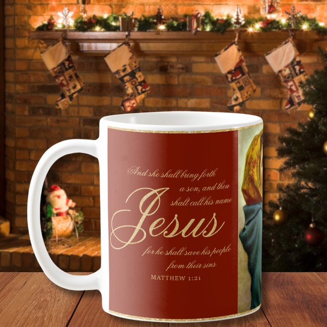 Caneca De Café Presente de Natal Religioso Madonna e Criança Cató (Madonna and Child religious Christmas coffee cup with Bible verse in red and gold)