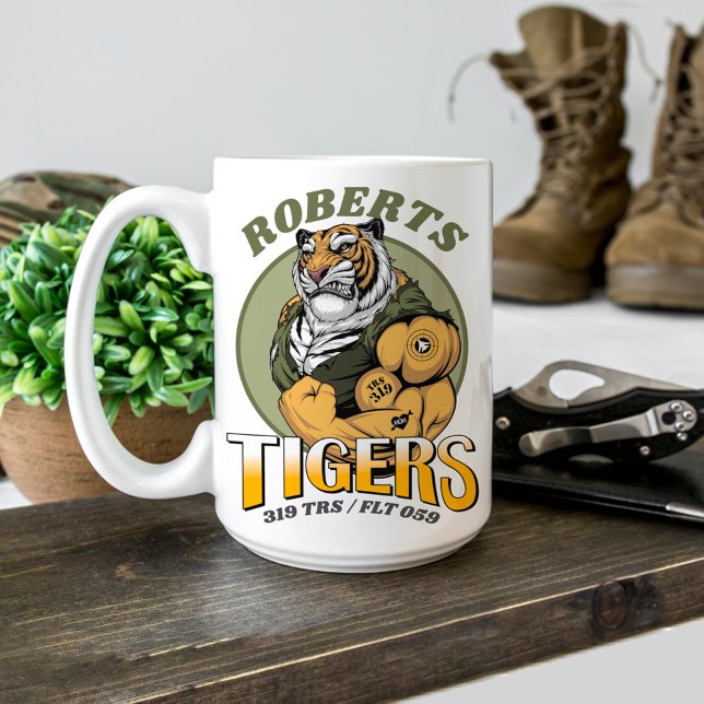 Caneca De Café Presente Personalizado de Graduação BMT da Força A (319 TRS Tigers Air Force Basic Military Training Graduation gift Airman graduate proud mom or dad)