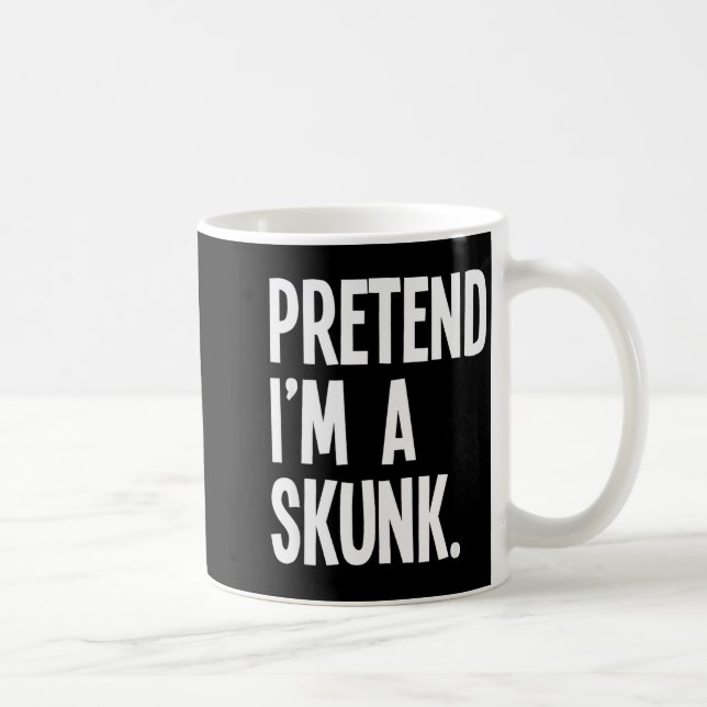 Caneca De Café Pretend I'm A Skunk Funny Halloween Party Costume  (Direita)