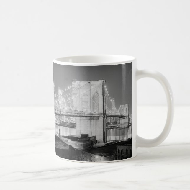 Caneca De Café Preto & branco da ponte de Brooklyn (Direita)