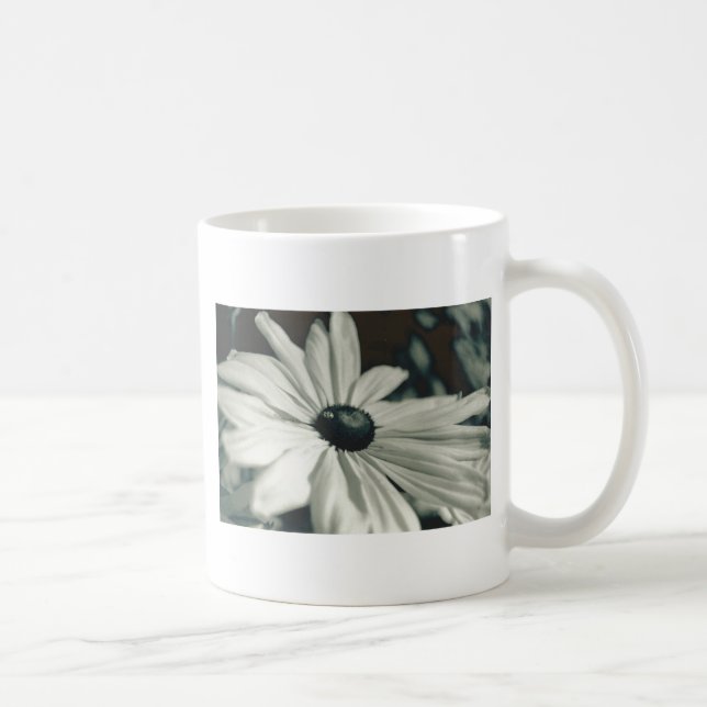 Caneca De Café Preto e Branco - Susan Olhada (Direita)