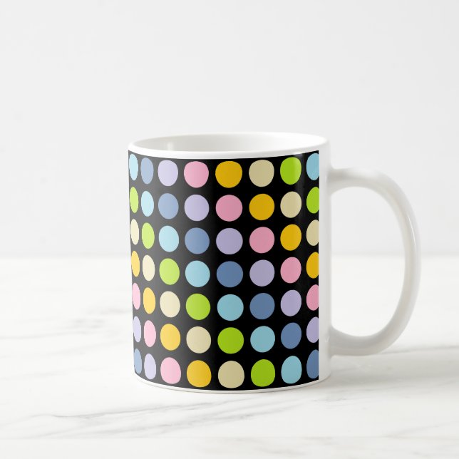 Caneca De Café Preto Pastel das bolinhas do arco-íris (Direita)