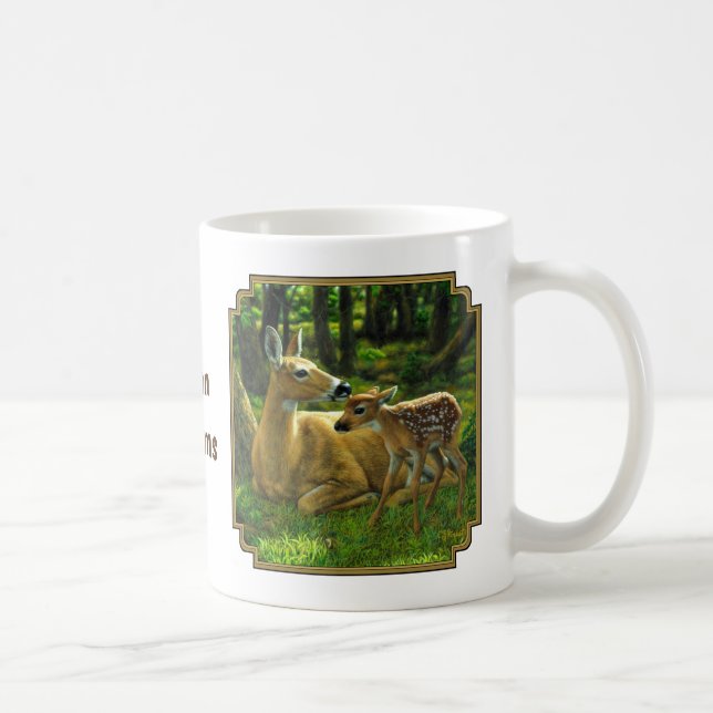 Caneca De Café Primavera Whitetail Fawn e Madre Deer (Direita)